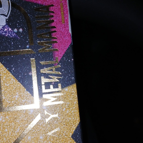 NIB Urban Decay NAKEDA Metal Mania eyeshadow palette - 12 shades - Picture 8 of 9